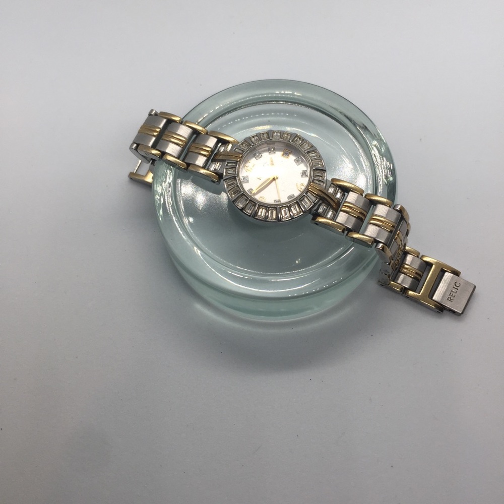 Relic Silvertone Watch - Picture 4 of 9